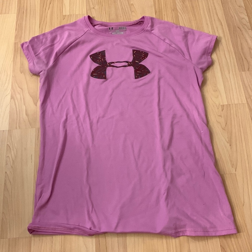 Under Armor Short Sleeve Shirt